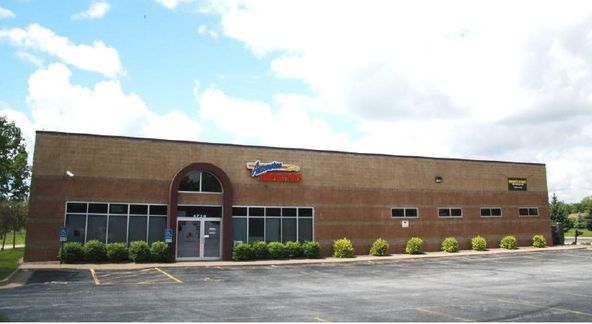 4730 Elmore Ave, Davenport, IA 52807